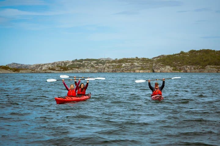 Guided Kayak Tour Bergen — Paddle the Øygarden Islets with Local Guides photo 4