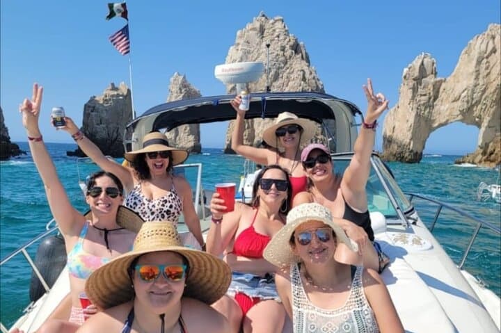 Cabo San Lucas Private Yacht: Arch, Snorkel & Lunch Cruise photo 3
