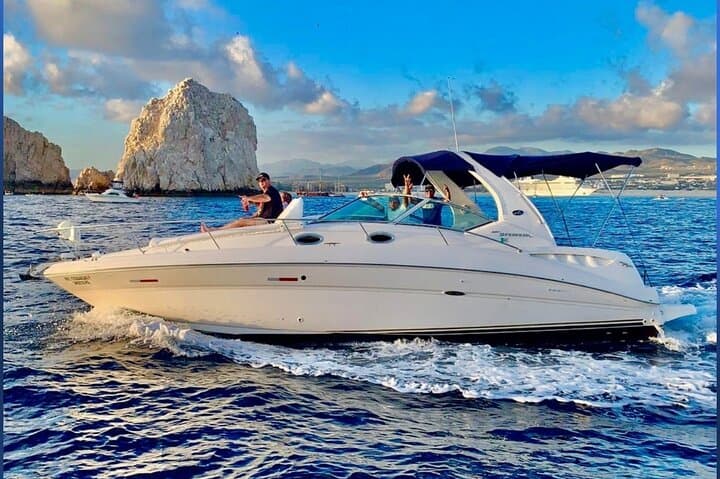 Cabo San Lucas Private Yacht: Arch, Snorkel & Lunch Cruise photo 5