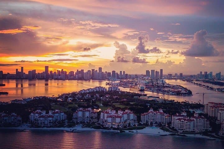 Sunset Miami Beach Private Airplane Tour: 50-Minute Private Flight Over Miami photo 2