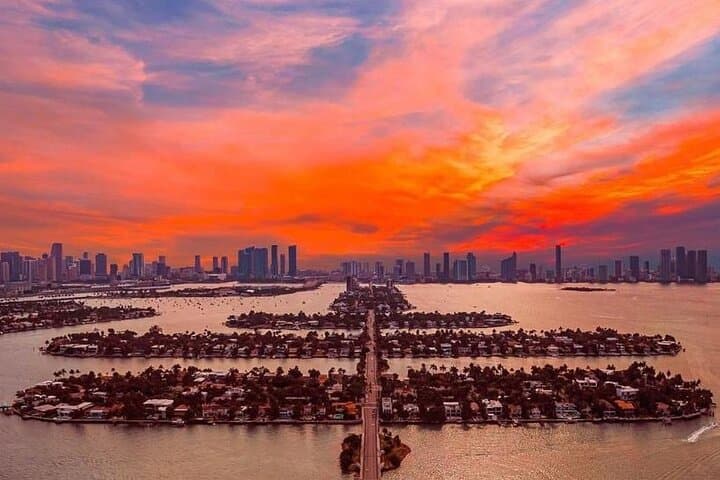 Sunset Miami Beach Private Airplane Tour: 50-Minute Private Flight Over Miami