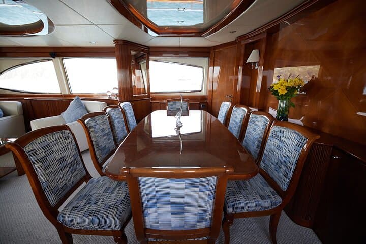 Cabo Luxury Charter: Number Juan 100ft Azimut Yacht Rental photo 6