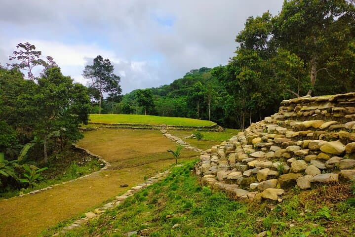 Bunkuany Terrace Trek: 2-Day Cultural Hike from Santa Marta