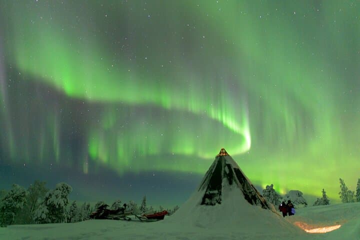 Chasing the Aurora: Private Northern Lights Tour from Rovaniemi photo 6