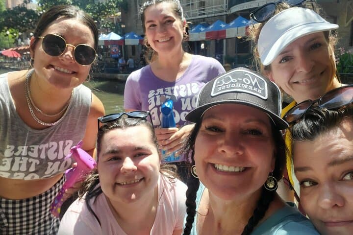 Austin Ghost Scavenger Hunt — Haunted Hotel Mystery Walking Game photo 2