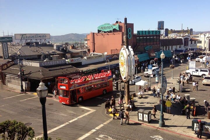 San Francisco Hop-On Hop-Off Deluxe: 20-Stop Sightseeing Tour photo 2