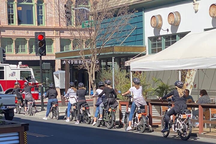 Self-Guided Napa Valley E-Bike Rental with Picnic Lunch photo 4