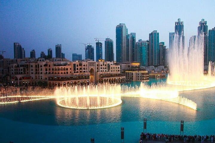 Dubai Night Tour: Fountain Lightshow, Burj Khalifa Photo Stop & Atlantis Dinner photo 3