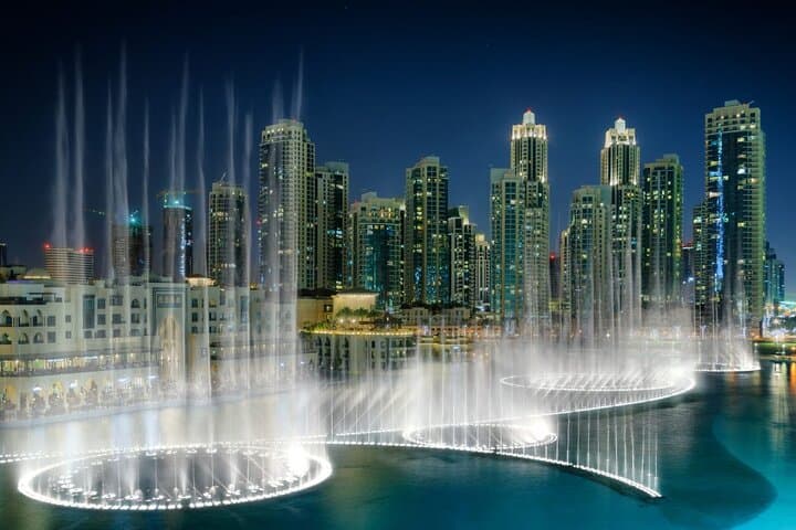 Dubai Night Tour: Fountain Lightshow, Burj Khalifa Photo Stop & Atlantis Dinner photo 4