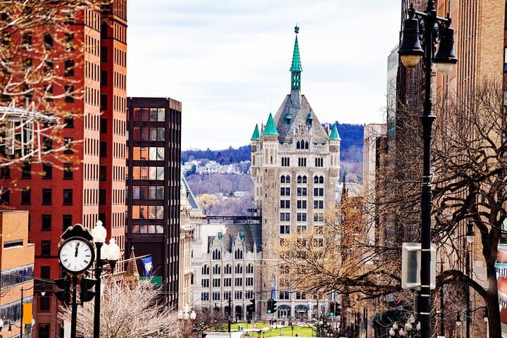 NYU Washington Square Private Walking Tour: Insider Campus Guide