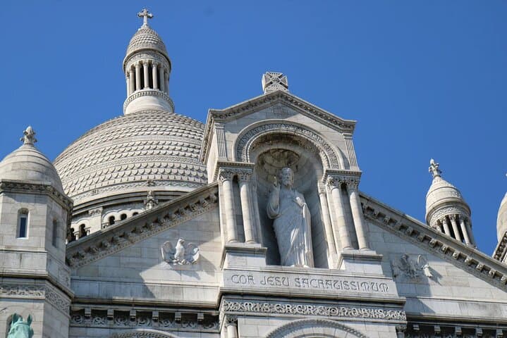 8-Hour Paris Private Tour — Montmartre, Le Marais & Crazy Horse Experience photo 4