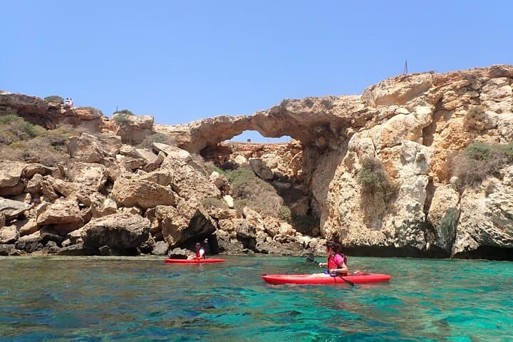 Paddle Cape Greko: 4-Hour Guided Kayak Tour from Green Bay