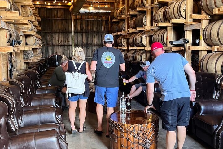 Private Kentucky Bourbon Trail: Expert-Led Full-Day Bourbon Tasting Tour photo 3