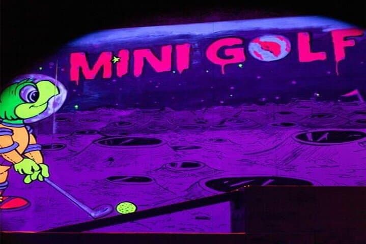 Lisbon Indoor Mini Golf: UV Neon 18‑Hole Course, Games & Bar photo 3