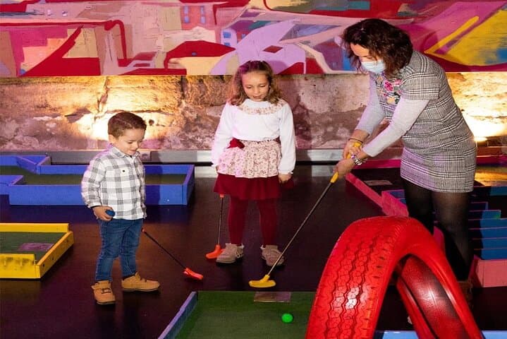 Lisbon Indoor Mini Golf: UV Neon 18‑Hole Course, Games & Bar photo 2