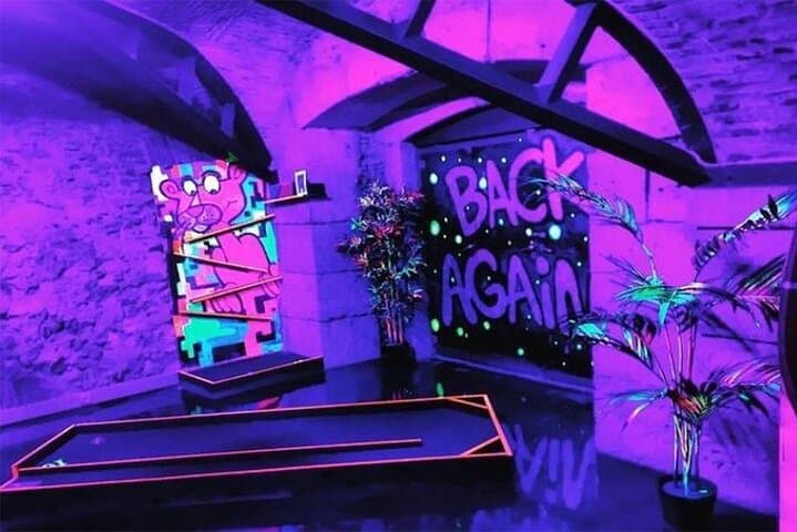 Lisbon Indoor Mini Golf: UV Neon 18‑Hole Course, Games & Bar photo 5