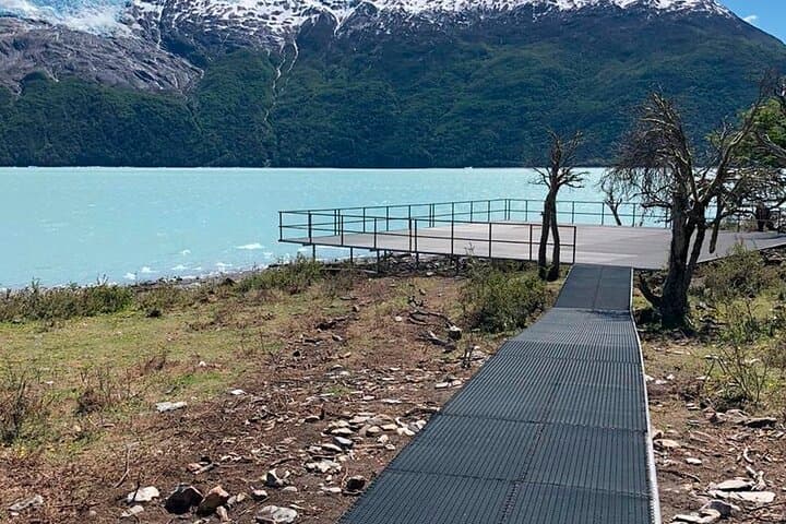 Full-Day Catamaran to Upsala & Spegazzini Glaciers from Punta Bandera photo 2