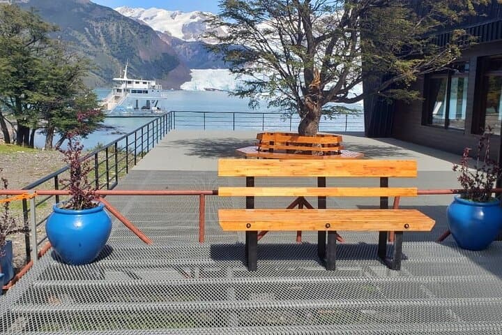 Full-Day Catamaran to Upsala & Spegazzini Glaciers from Punta Bandera photo 4