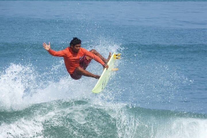 Kuta Beach Private 1-on-1 Surf Lesson — 90-Min Beginner Surfing in Bali photo 2