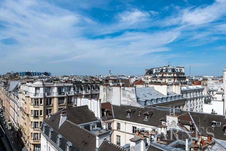 Full-Day Paris VIP Tour: Marais, Montparnasse & Crazy Horse Cabaret photo 4