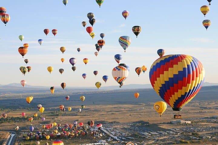 Luxor Overnight from Hurghada: Sunrise Hot Air Balloon & Temples Tour photo 5