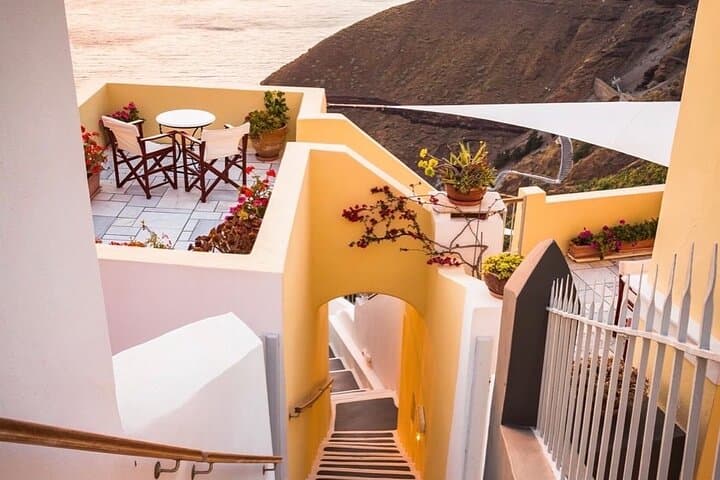 Full-Day Santorini Sightseeing Tour: Oia, Fira, Red Beach & Akrotiri photo 2