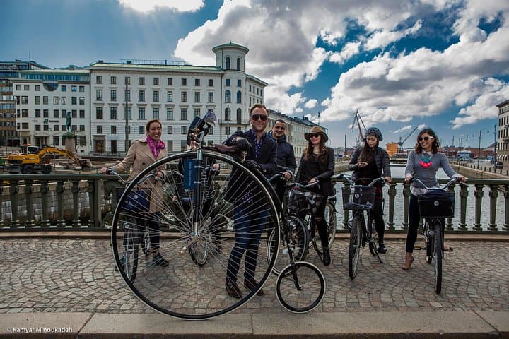 Guided Bike Tour Gothenburg: 2-Hour City Cycling Experience photo 2