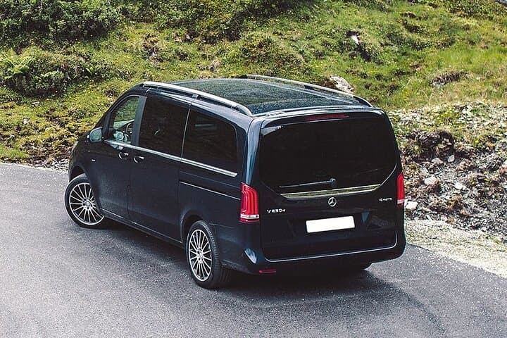 Private Transfer from Paris to Amsterdam — Chauffeured Direct Drive (6–7 Hours) photo 3