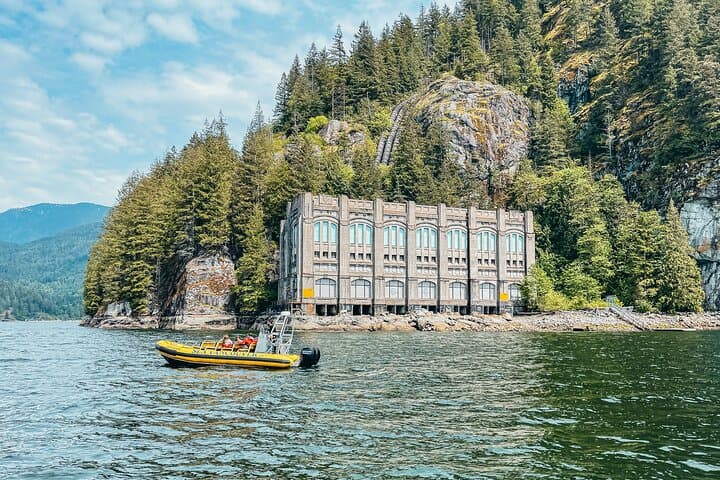 Vancouver City and Waterfall Zodiac Cruise to Indian Arm photo 2