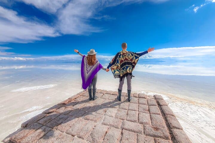 Full-Day Uyuni Salt Flats Tour: Train Graveyard, Incahuasi Island & Sunset photo 2