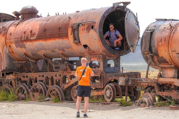 Uyuni Salt Flats: 3-Day Shared 4WD Tour to Colored Lagoons & Geysers photo 5