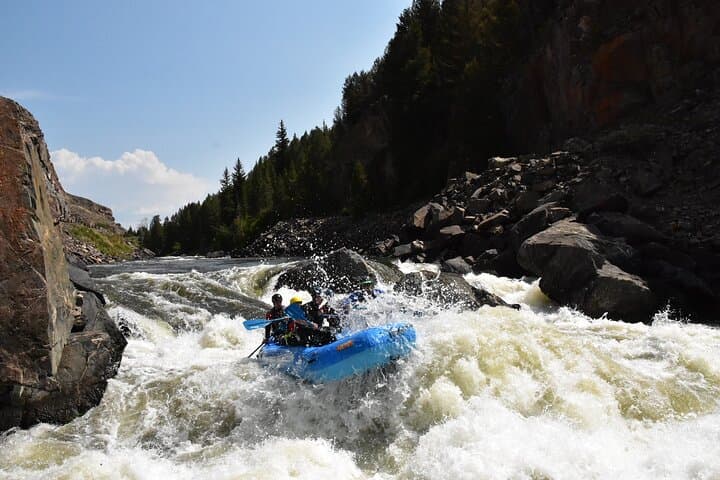 Gore Canyon Class V Whitewater Rafting: Ultimate Advanced Rafting in Colorado photo 3