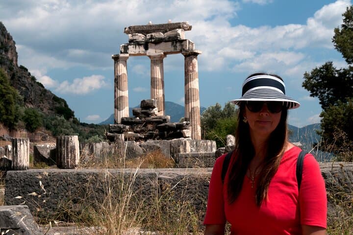 Delphi Day Tour from Athens: Visit the Oracle, Tholos & Museum