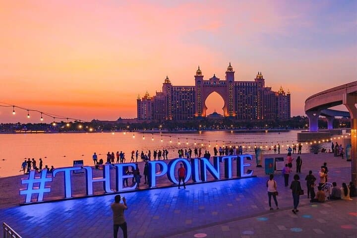 Private Dubai Sunset and Night Sightseeing Tour: Evening Drive Through Dubai’s Icons photo 5