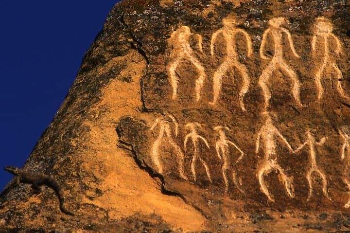 Full-Day Baku Sightseeing Tour: Gobustan Petroglyphs, Yanardag & Ateshgah photo 6