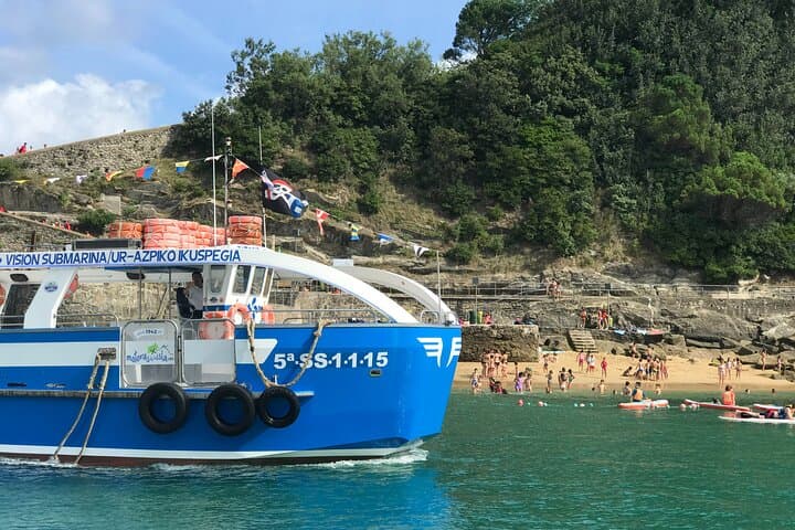 Sail La Concha: Boat Trip to Santa Clara Island, San Sebastián photo 1