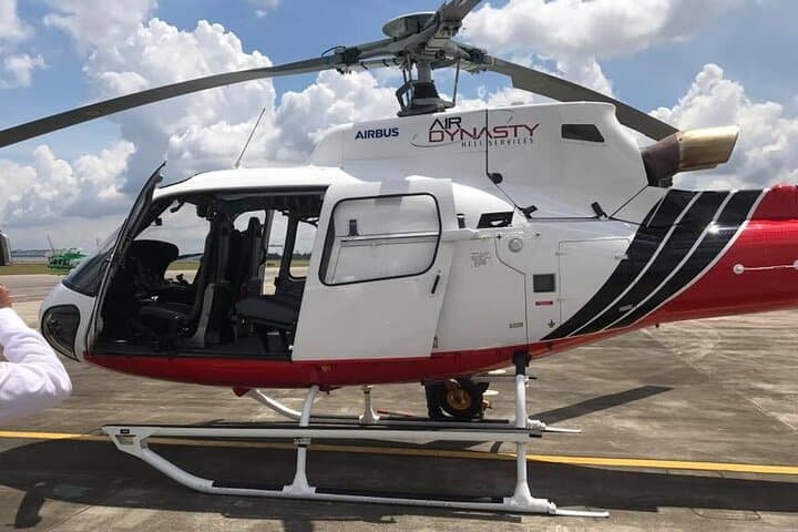 Everest Helicopter Tour: Aerial Sightseeing to Everest Base Camp photo 4