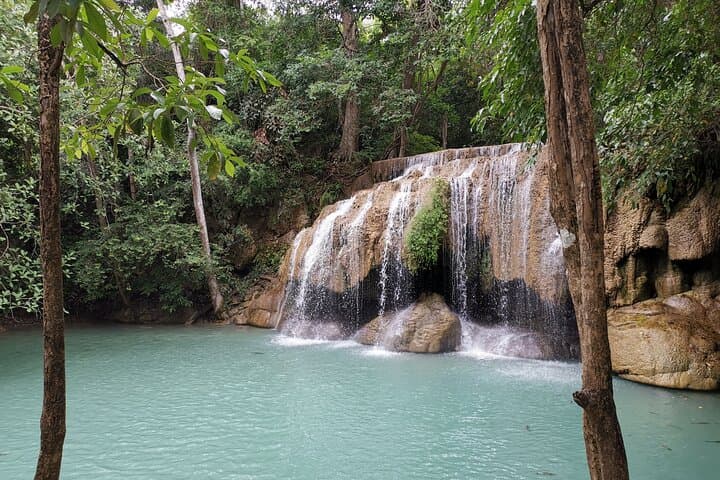 Bangkok to Erawan & Damnoen Saduak: Private Day Tour to Floating Market, River Kwai and 7‑Tier Falls photo 4