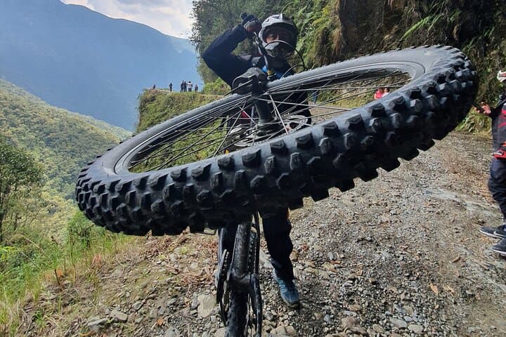 Death Road Full-Suspension Bike Tour From La Paz — 64km Downhill Adventure photo 5