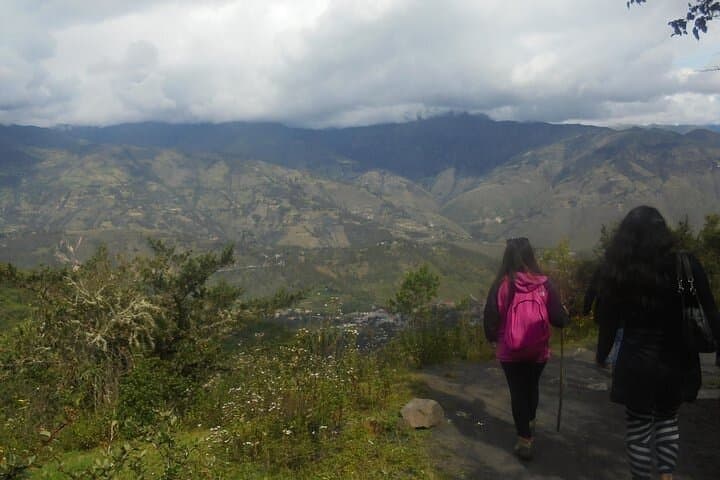 Ampay National Sanctuary: Full-Day Lagoon Hike and Birdwatching near Abancay photo 5