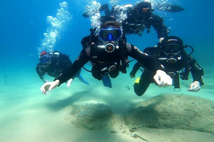 Costa Brava Scuba Diving in Tossa de Mar: Day Trip from Barcelona with Lunch