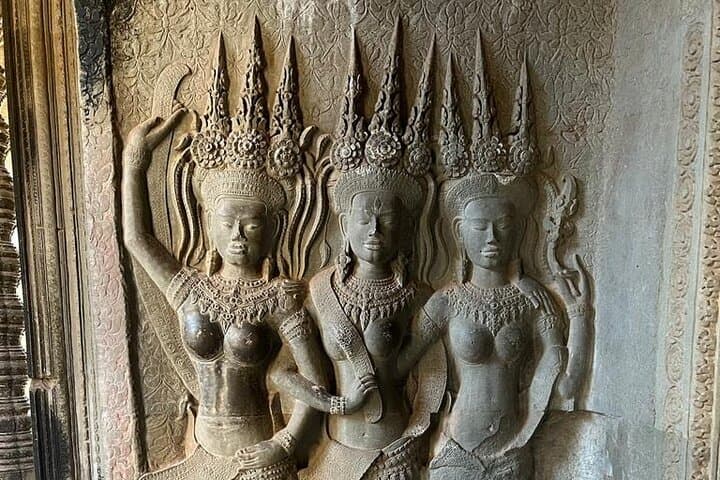 Two-Day Angkor Temples and Kampong Phluk Floating Village Tour photo 4