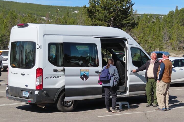 Yellowstone Lower Loop Van Tour — Grand Prismatic, Old Faithful & Artist Point in a Day
