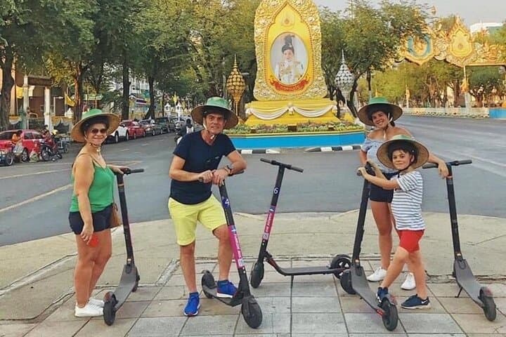 Bangkok Old City E-Scooter & Bike Tour — Rattanakosin Temples, Canals & Khao San Road photo 4