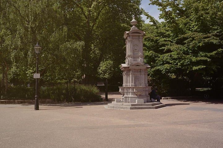Holborn Suffragette Self-Guided Audio Walking Tour — Women's Rights History in London photo 2