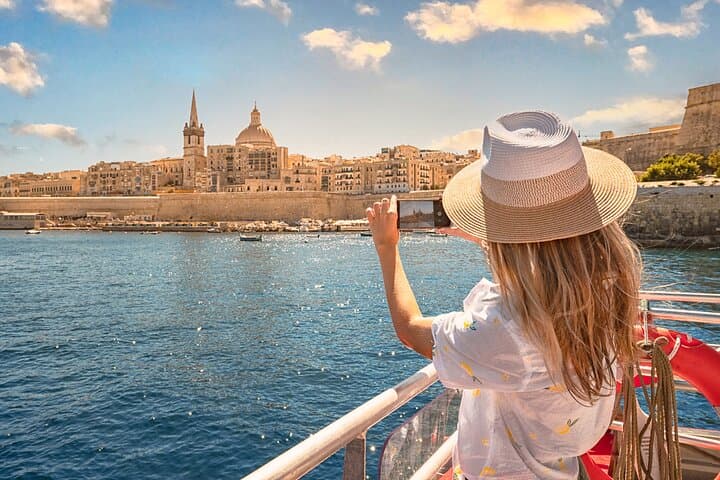 Valletta and Three Cities Harbour Cruise — Air-Conditioned Catamaran with Esplora Stop