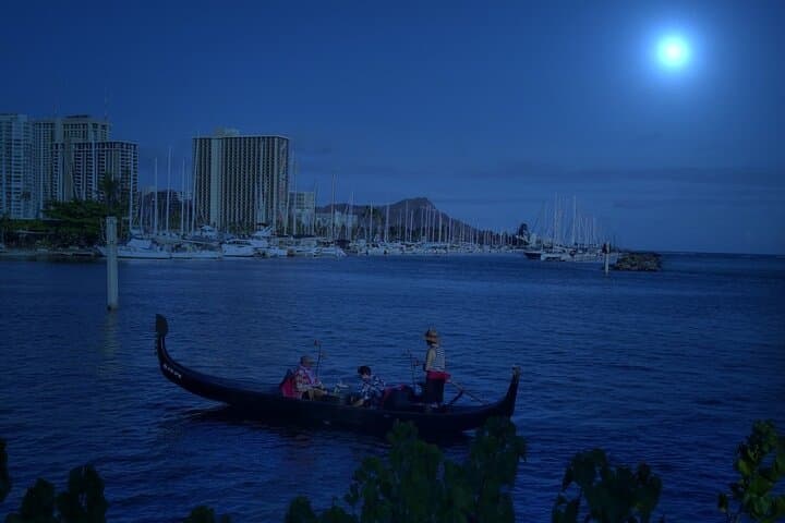 Waikiki Venetian Gondola Cruise on the Ala Wai Canal — Sunset Cruises with Pastries photo 3