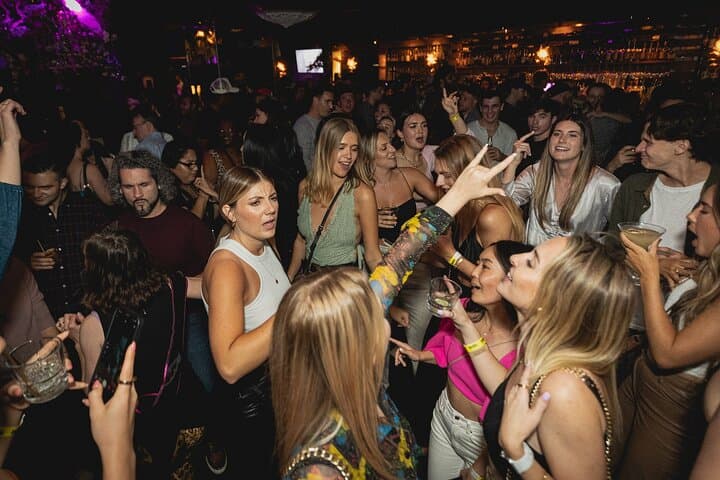 Pacific Beach Bar Tour: 4-Stop Night Out on San Diego’s Oceanfront photo 4