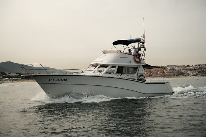 Private Yacht Charter in the Strait of Gibraltar — Algeciras Day Rental