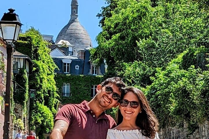 Cruise Paris in a Vintage 2CV: 2-Hour Secrets Tour of Montmartre & Latin Quarter photo 2